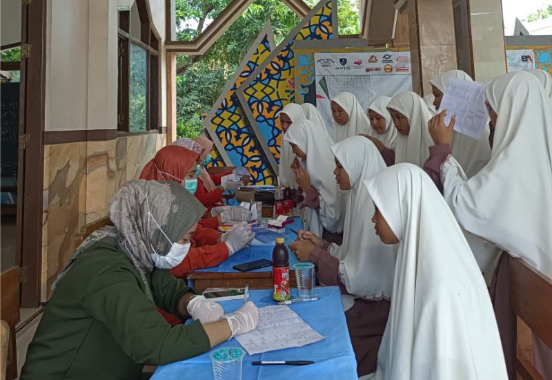 Foto Galeri - Pemeriksaan Kesehatan Rutin Santri