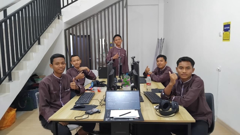 Studi Pengembangan Teknologi dan Robotika